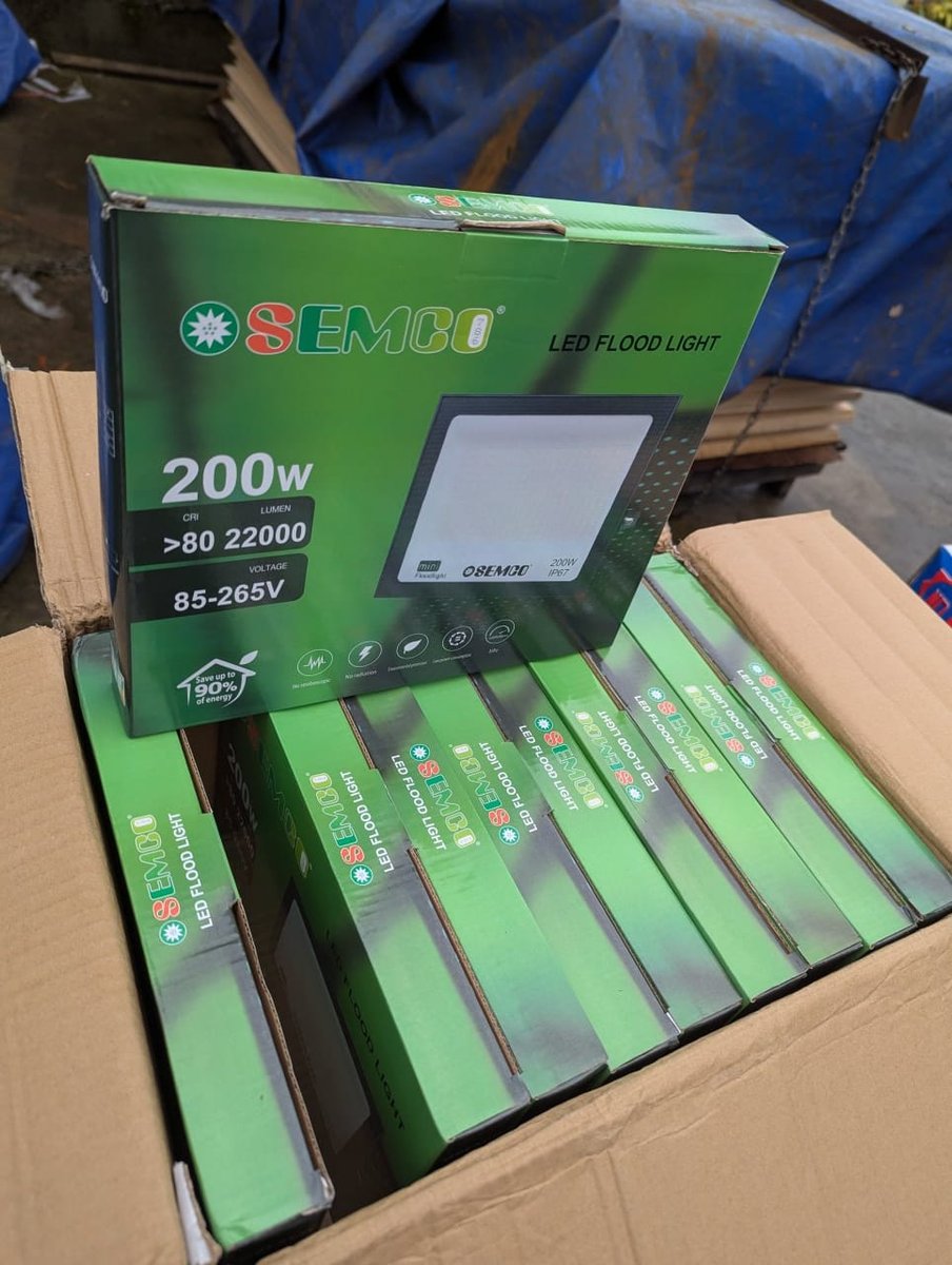 projecteur LED extérieur 200W de la marque OSEMCO